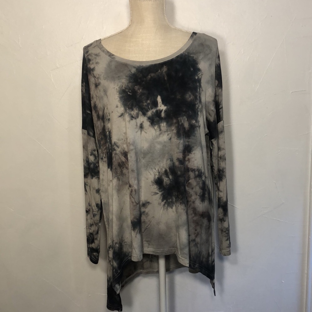 Entro Small Black Gray tie dye with Fringe along back oversized
